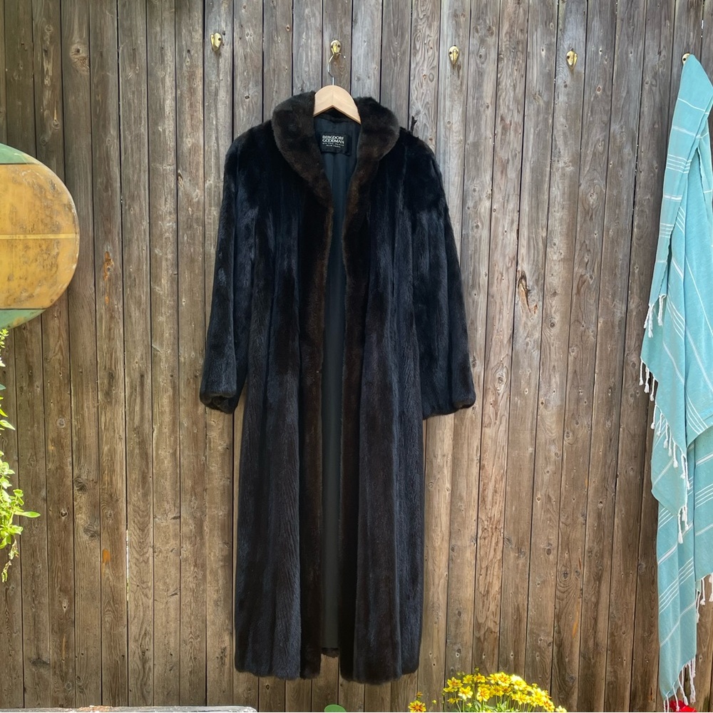 Mink coat in perfect condition, dark brown
